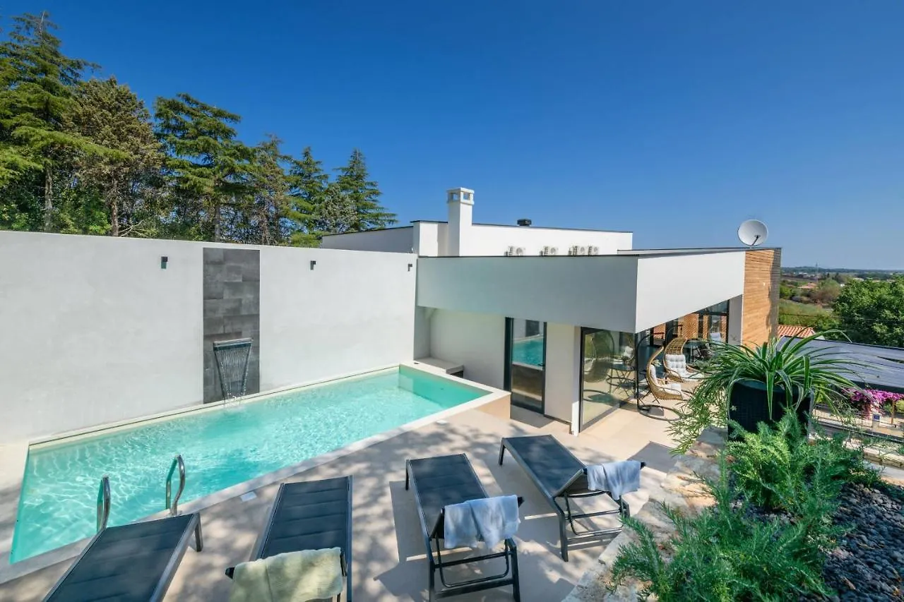 Villa Barmel II 0*, Vintijan Croatia
